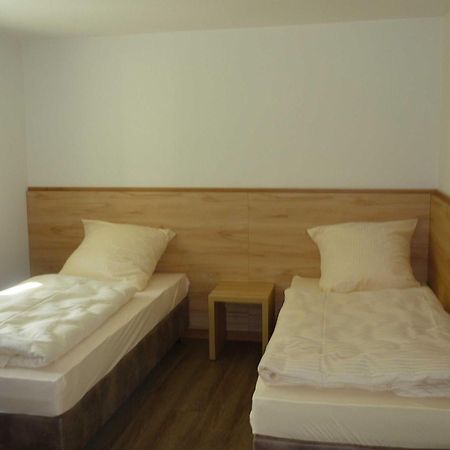 Ferienwohnungen Beim Hotel Zur Post, Erlau Erlau  Esterno foto